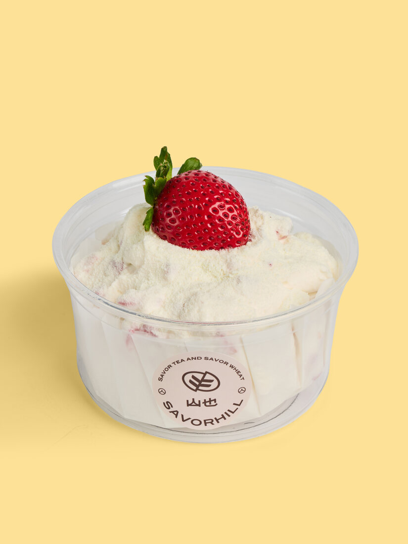 Strawberry cream cup